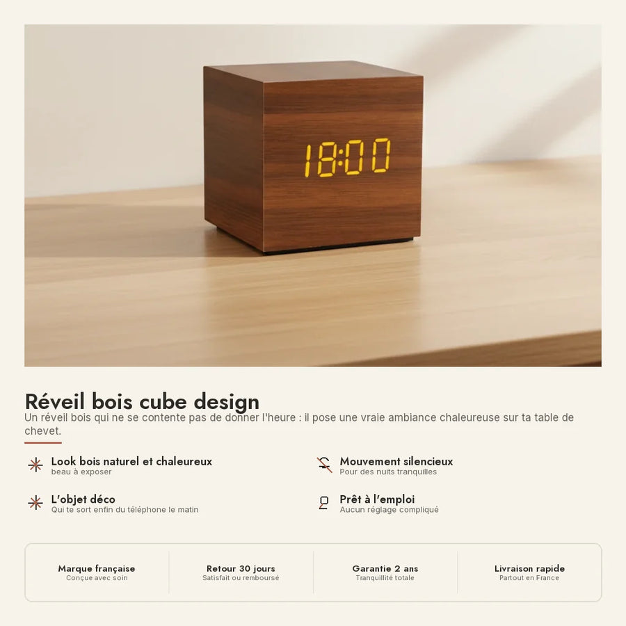 Réveil bois cube design