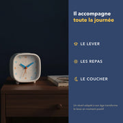 Les moments de la journée accompagnés par le réveil éducatif coloré pour enfant