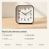 Réveil à pile silencieux compact